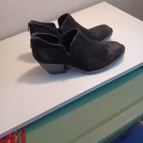 Born Womens suede booties Size 7.5M - Picture 9 of 12
